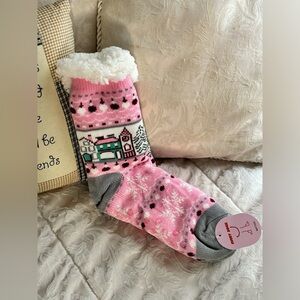 200. Plush Knit Cozy‎ Holiday Slippers Socks